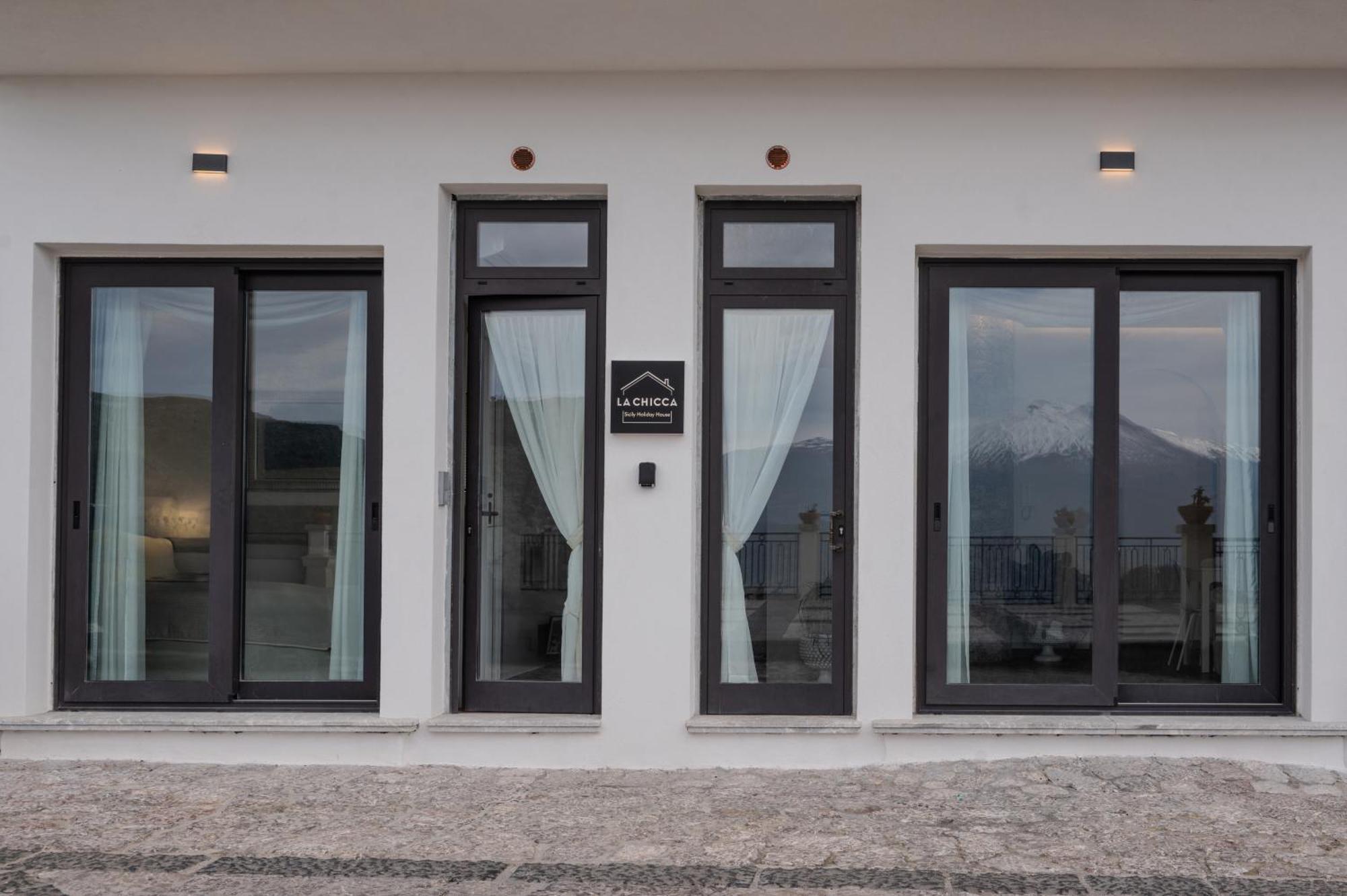 La Chicca Sicily Holiday House Кастельмола Экстерьер фото
